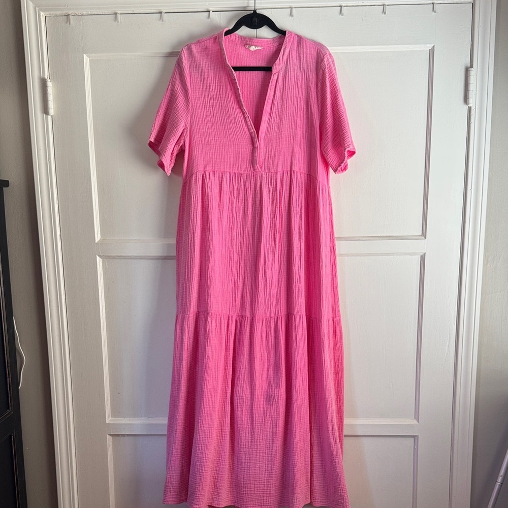 Eesome Vibrant Pink Maxi Dress, 💯 cotton, worn 1 time, Social Threads
